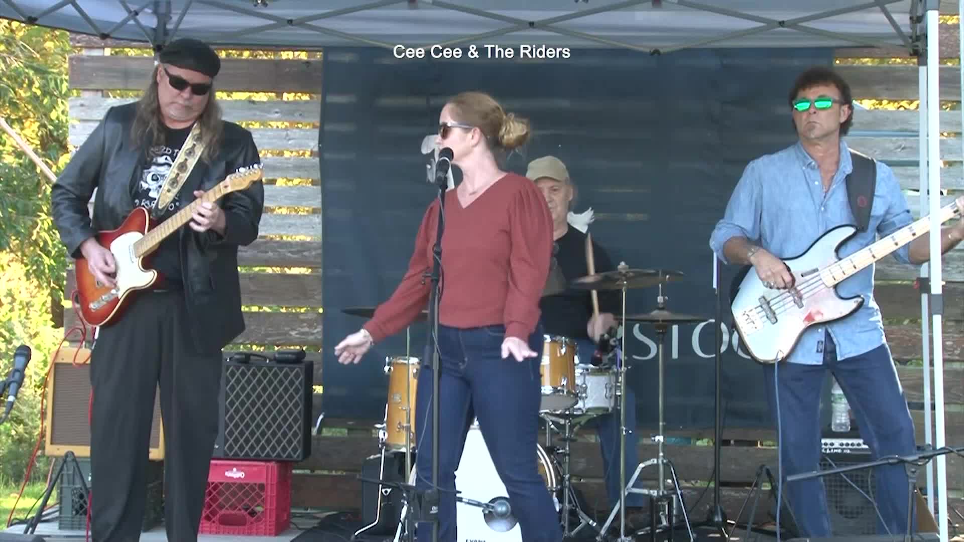 Riverstock XXVIII Cee Cee & The Riders and 3 Legged Dog