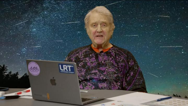 Thumbnail image for The Sky This Month