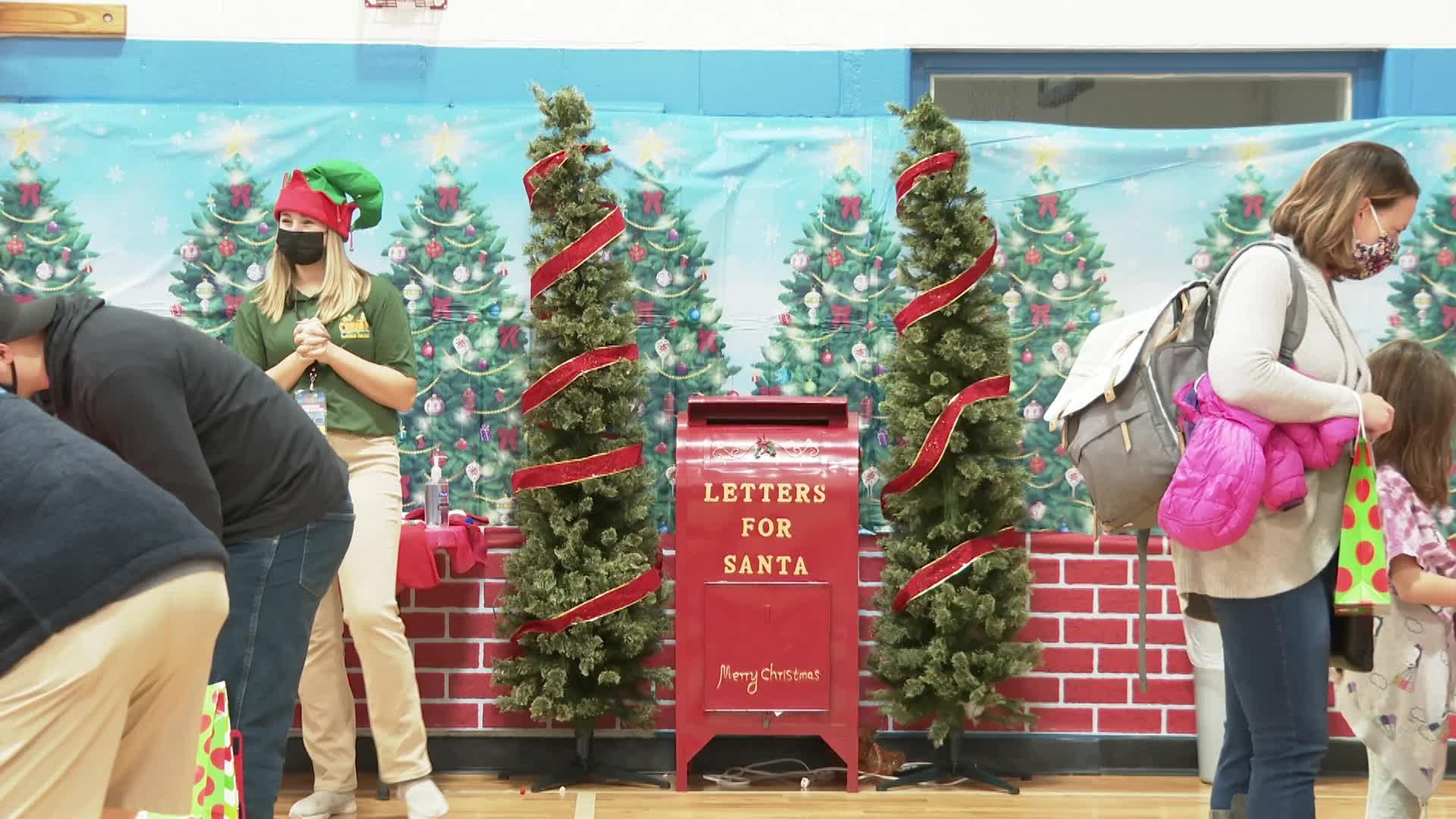 A Holiday Message from Canobie Lake Park & Santa